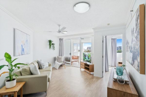 Belle Escapes 710 Elevated CBD getaway with magical views
